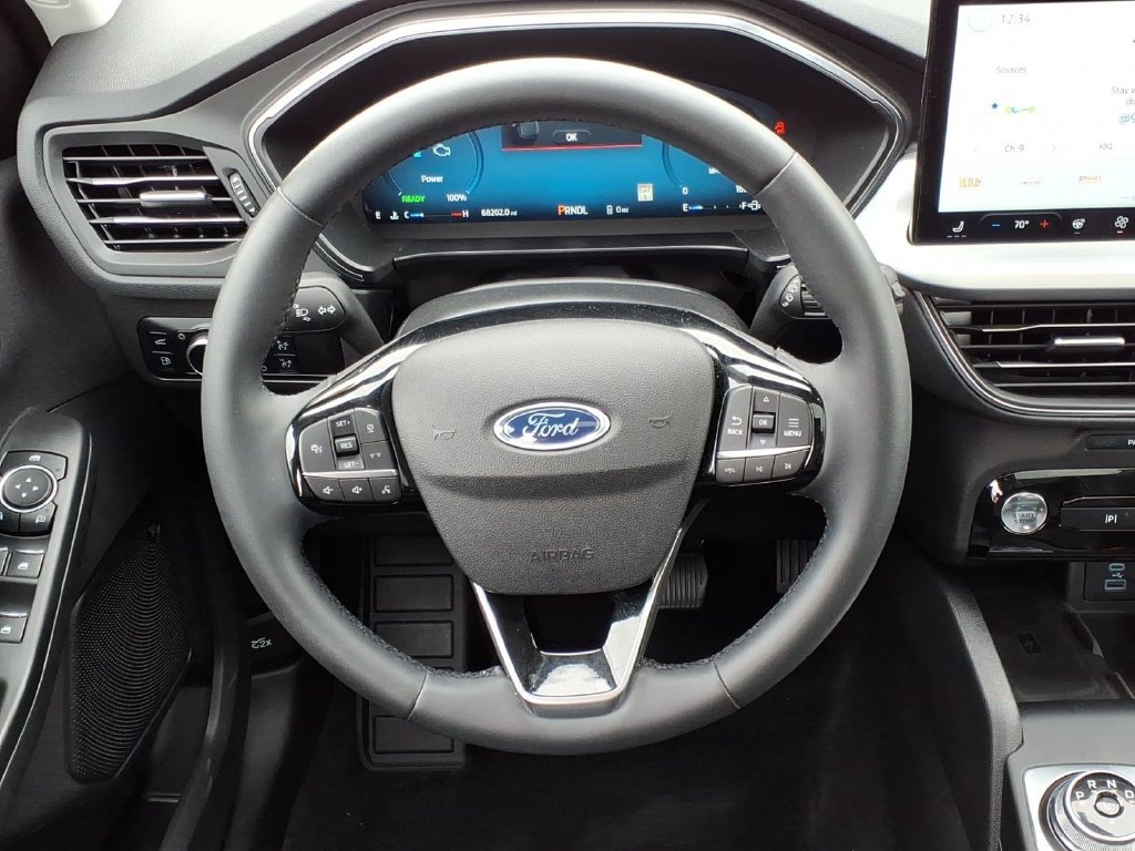 Certified 2023 Ford Escape SE w/ PHEV Premium Package FWD image 12