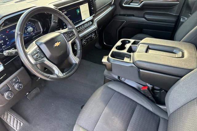 Used 2022 Chevrolet Silverado 1500 LT w/ Protection Package image 11