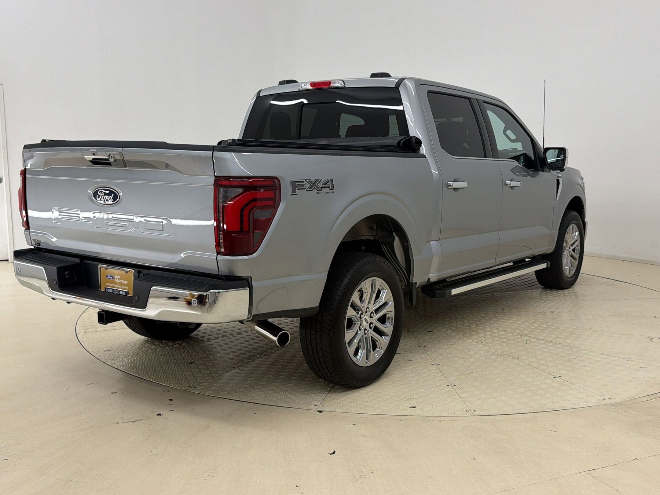 Certified 2024 Ford F150 Lariat w/ FX4 Off-Road Package AWD/4WD image 9