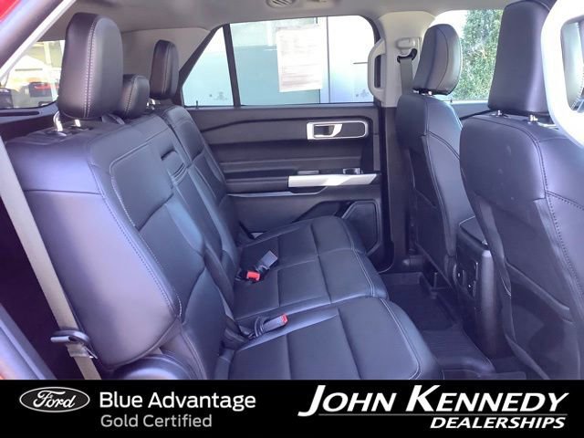 Certified 2024 Ford Explorer XLT w/ Equipment Group 202A image 29