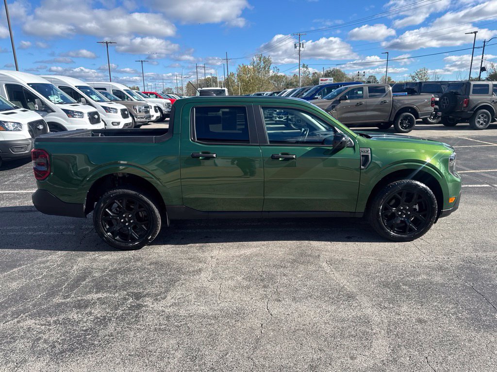 Certified 2025 Ford Maverick XLT w/ XLT Luxury Package AWD/4WD image 2