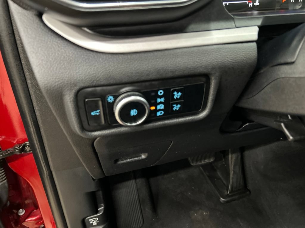 Certified 2024 Ford Explorer XLT w/ Equipment Group 202A AWD/4WD image 12