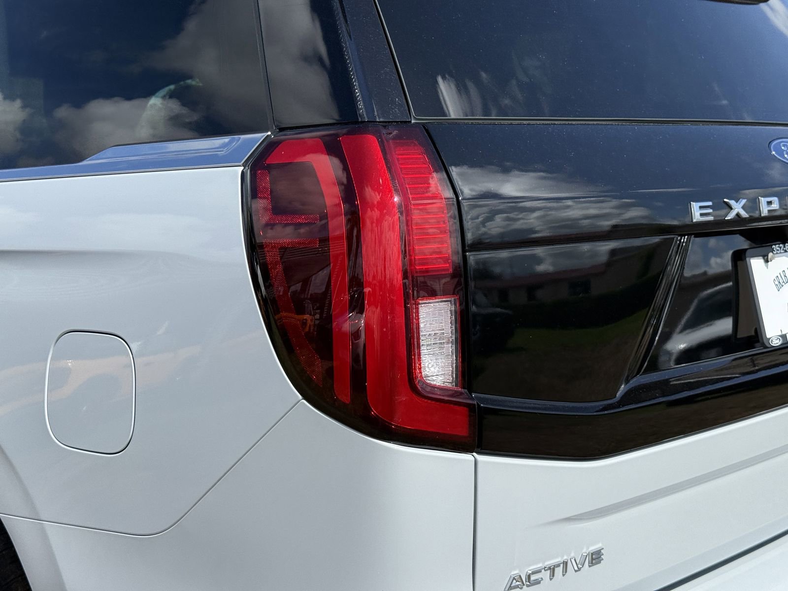 Certified 2025 Ford Expedition Active RWD image 9
