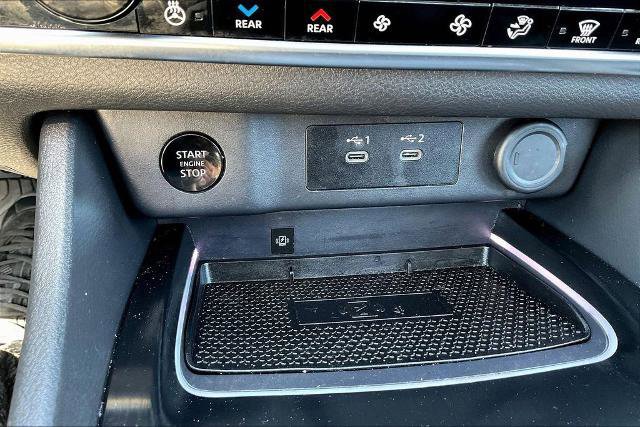 Used 2024 Nissan Rogue SL w/ SL Premium Package FWD image 16