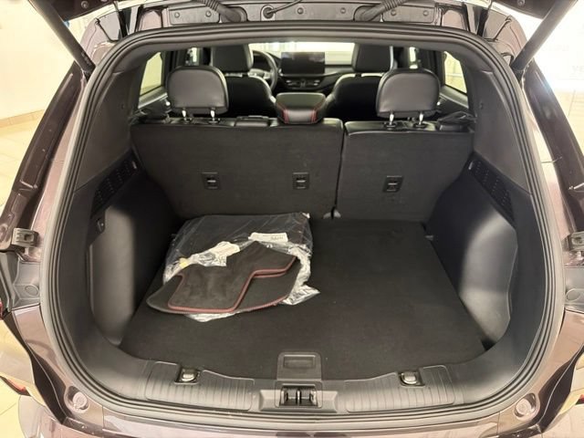 Certified 2023 Ford Escape ST-Line w/ Tech Pack #1 AWD/4WD image 31