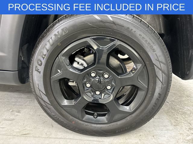 Used 2023 Jeep Compass Trailhawk AWD/4WD image 12