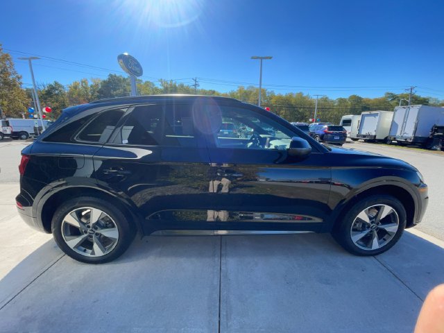 Used 2020 Audi Q5 2.0T Premium w/ Titanium Sport Package AWD/4WD image 8