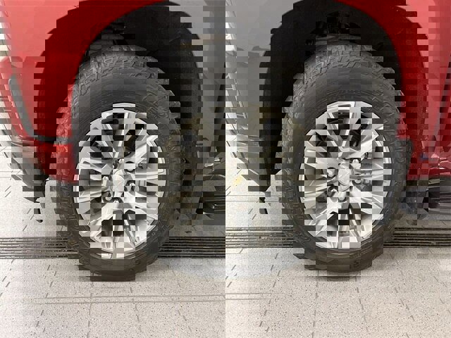 Used 2021 Chevrolet Silverado 1500 High Country w/ Z71 Off-Road Package image 10