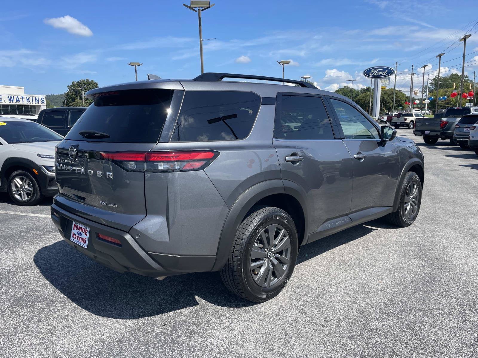 Used 2023 Nissan Pathfinder SV AWD/4WD image 4