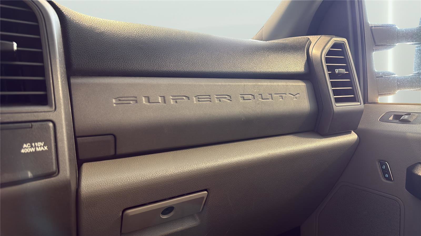 Certified 2018 Ford F250 XL w/ STX Appearance Package image 22