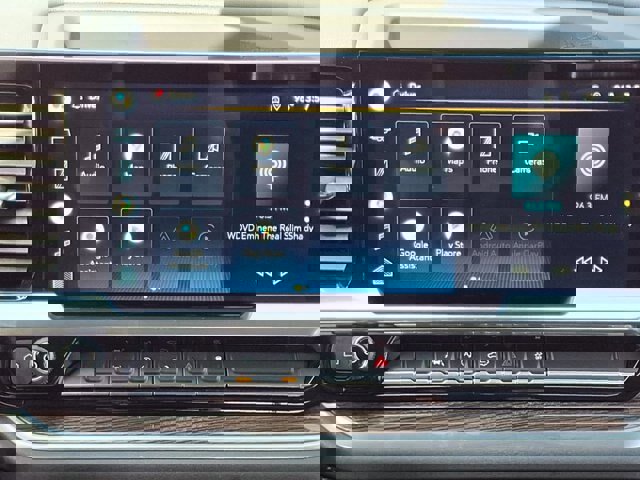 Used 2022 Chevrolet Silverado 1500 LT image 12