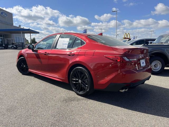 Used 2025 Toyota Camry SE FWD image 4