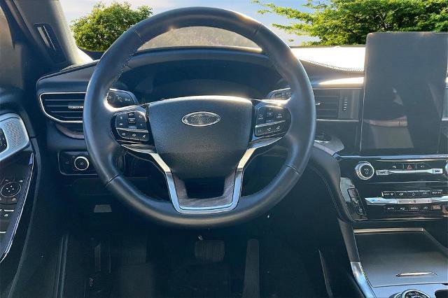 Certified 2023 Ford Explorer Platinum w/ Technology Package image 7