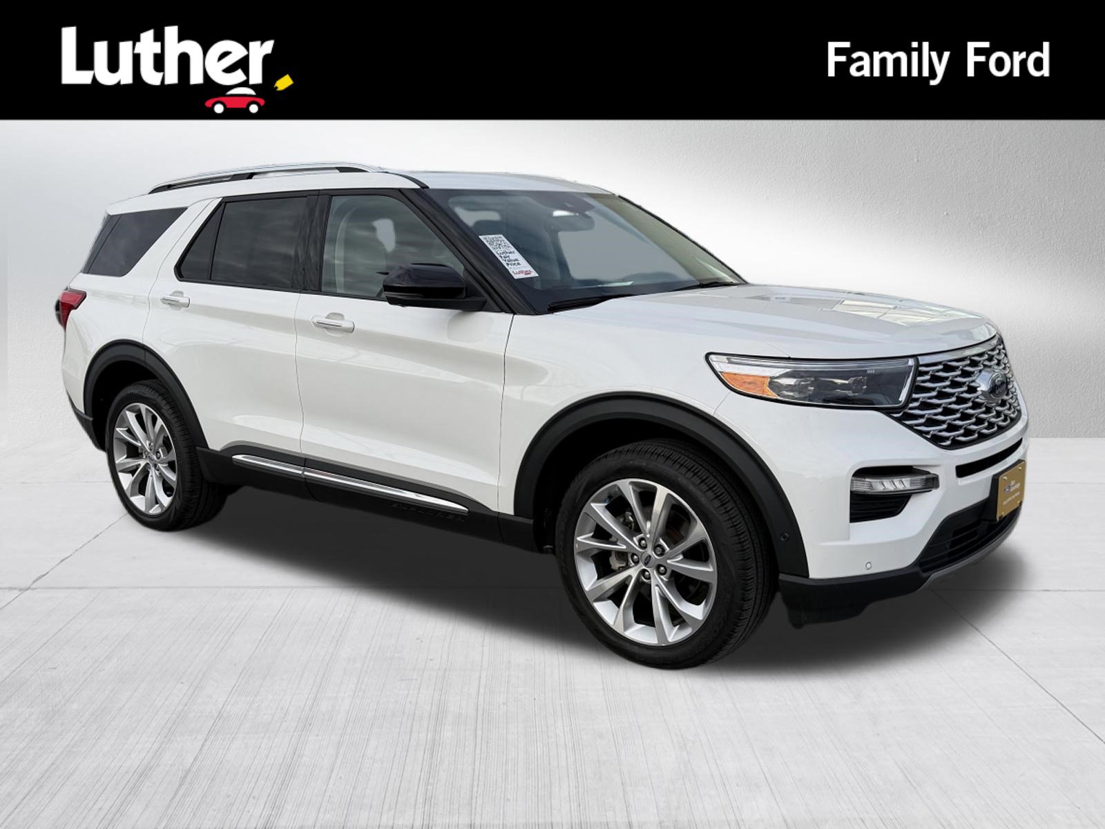 Certified 2023 Ford Explorer Platinum w/ Technology Package AWD/4WD image 1