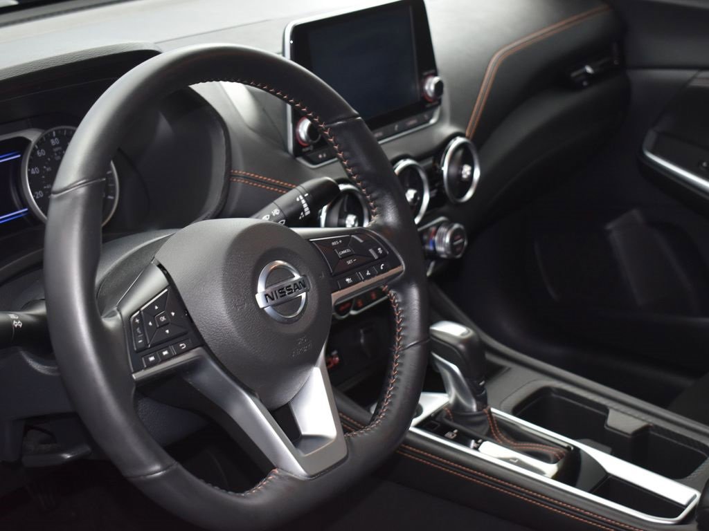 Used 2022 Nissan Sentra SR image 1