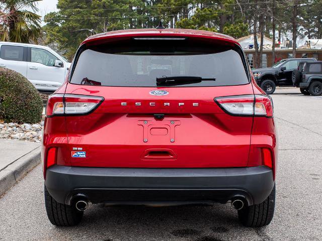 Certified 2022 Ford Escape SE w/ SE Sport Appearance Package image 4