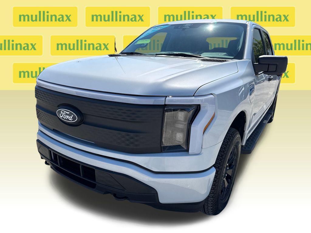 Certified 2025 Ford F150 Lightning XLT image 5