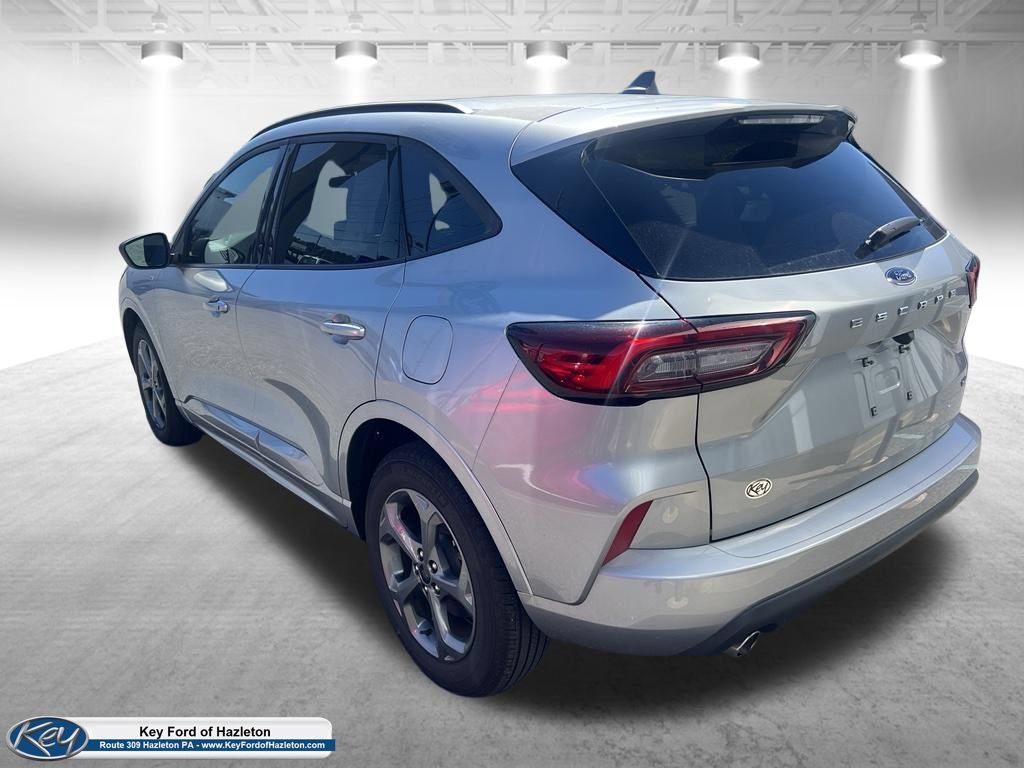Certified 2024 Ford Escape ST-Line w/ Equipment Group 301A FWD image 10