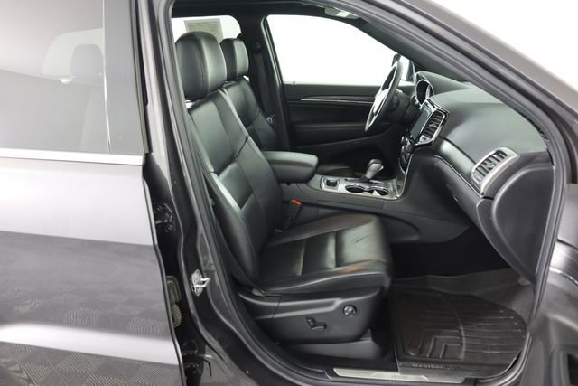 Used 2019 Jeep Grand Cherokee Limited w/ Luxury Group II image 60
