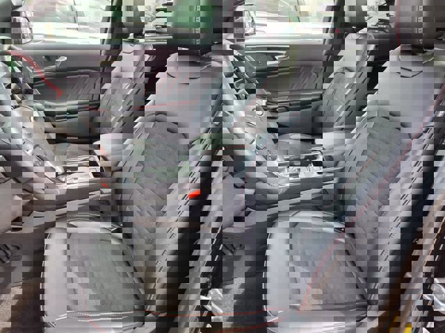 Certified 2024 Ford Edge ST-Line image 7