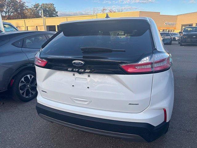 Certified 2023 Ford Edge SEL w/ Convenience Package AWD/4WD image 16