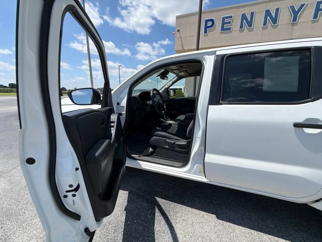 Used 2022 Nissan Frontier S w/ Technology Package AWD/4WD image 9