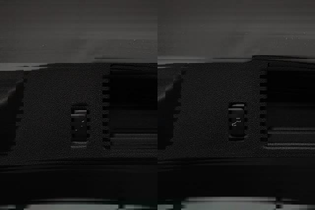 Certified 2025 Ford Escape Platinum image 14