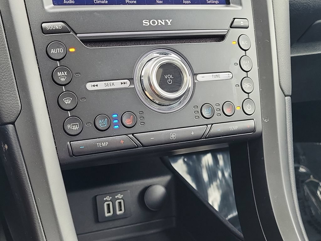 Certified 2020 Ford Fusion Titanium FWD image 30