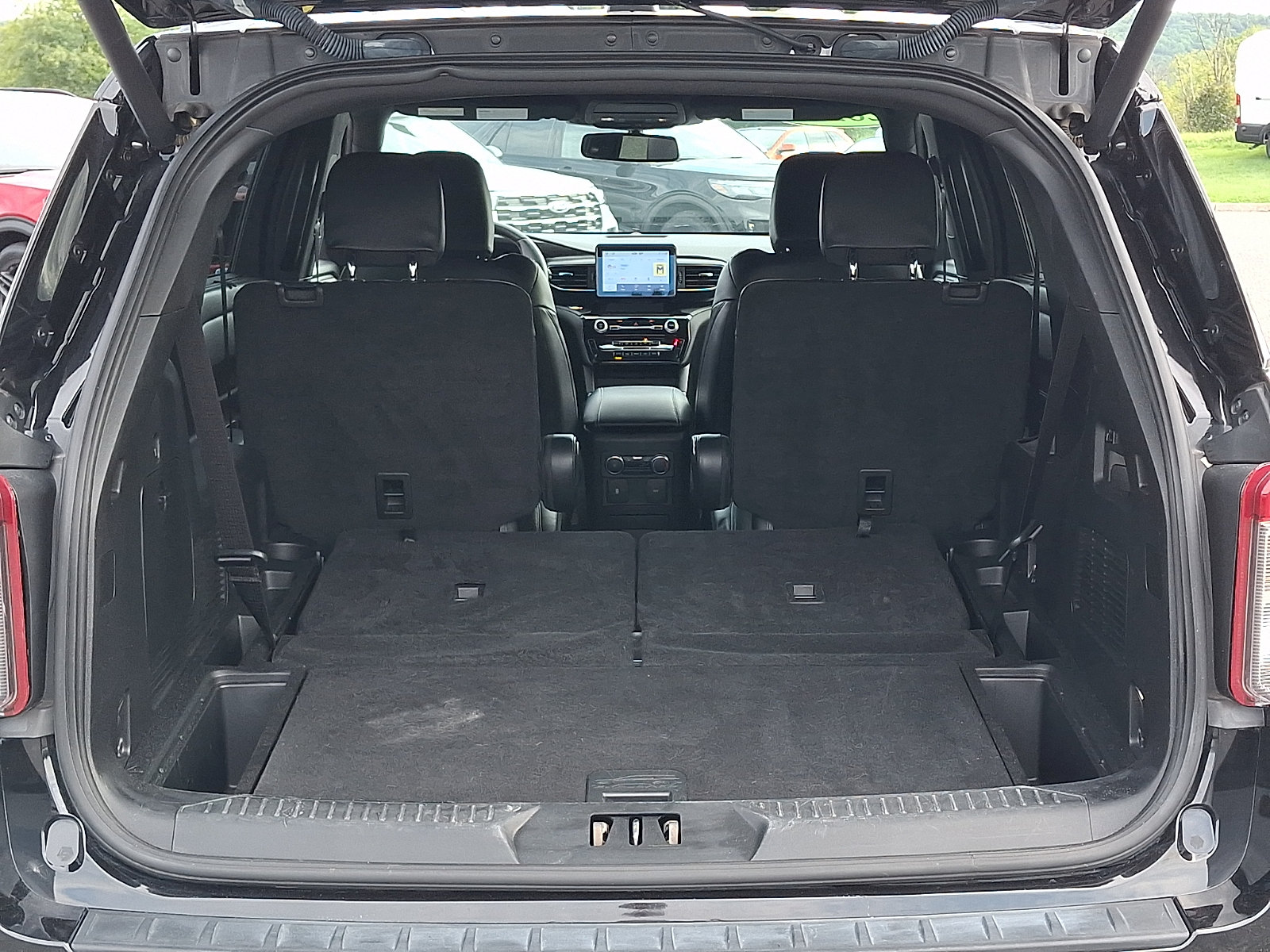 Certified 2022 Ford Explorer ST w/ ST Street Pack AWD/4WD image 29