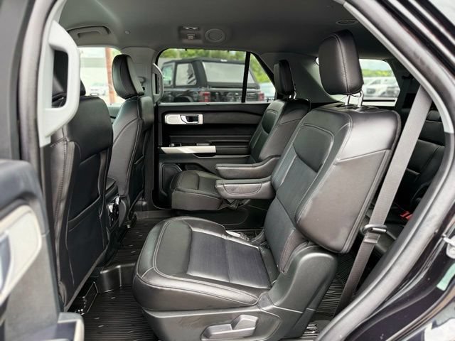 Certified 2023 Ford Explorer Limited w/ Hybrid Equipment Group 310A AWD/4WD image 15