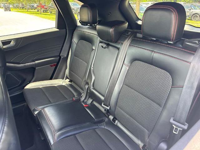 Certified 2025 Ford Escape ST-Line Select AWD/4WD image 11