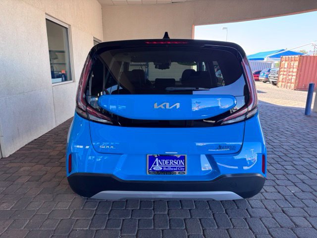 Used 2025 Kia Soul S FWD image 4