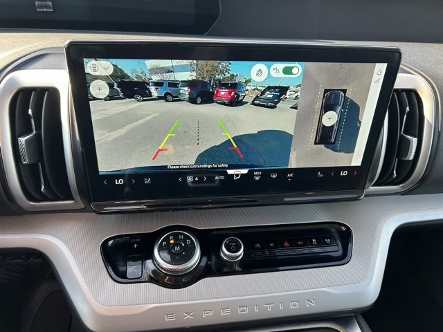 Certified 2025 Ford Expedition Active image 15