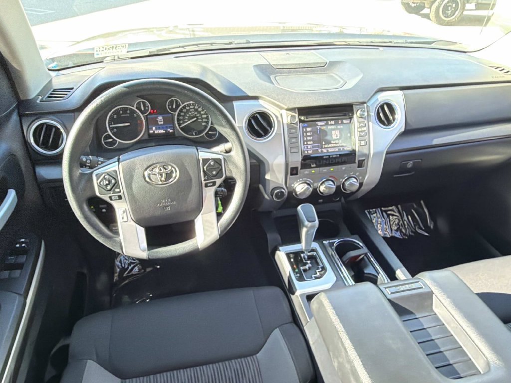 Used 2017 Toyota Tundra SR5 AWD/4WD image 8