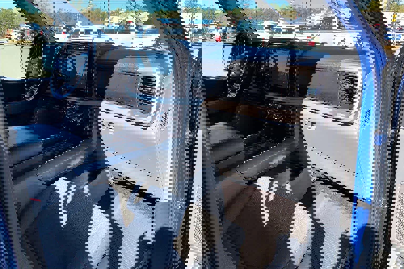 Certified 2022 Ford F150 XLT w/ Equipment Group 302A High image 16