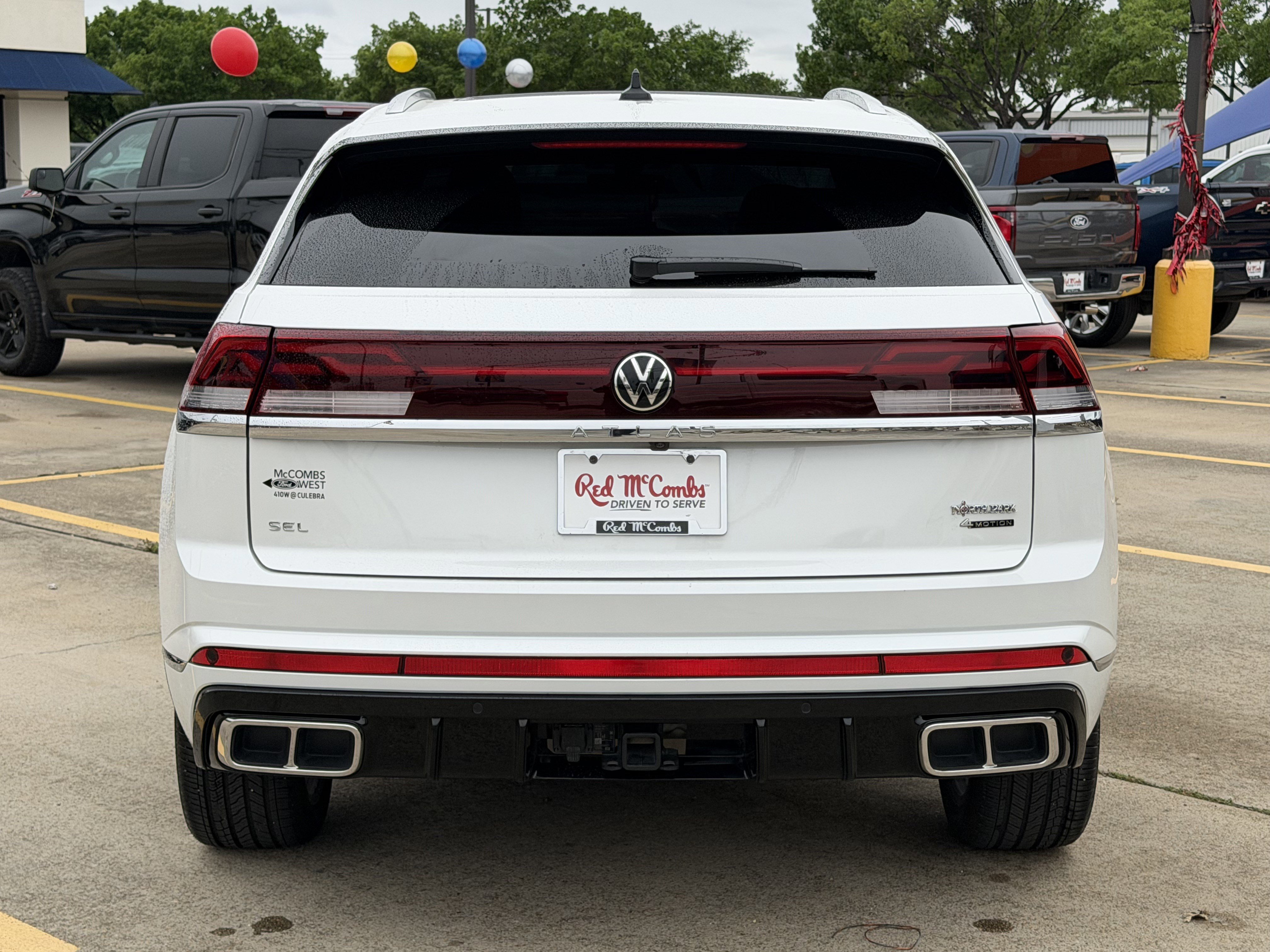 Used 2024 Volkswagen Atlas Cross Sport SEL Premium R-Line image 5
