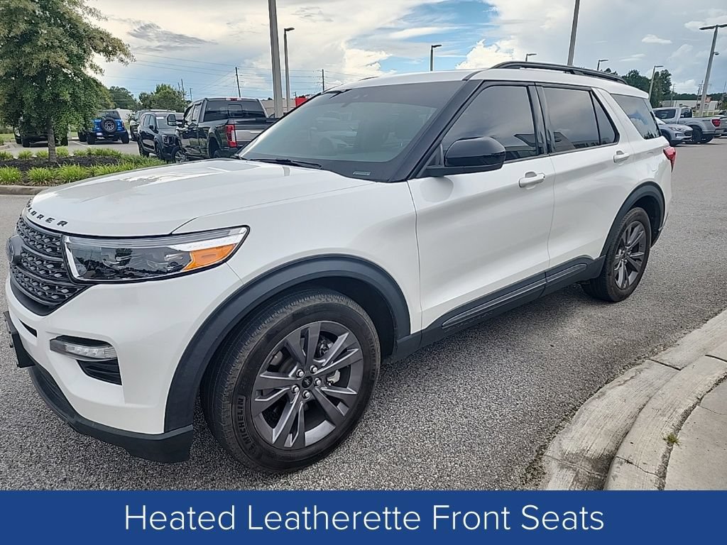Certified 2024 Ford Explorer XLT w/ Equipment Group 202A RWD image 2