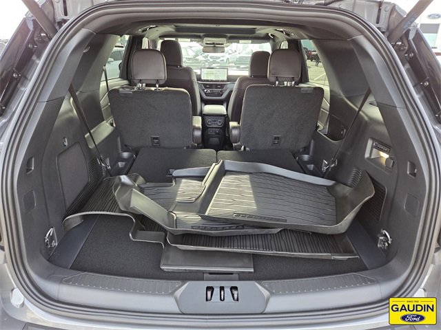 Certified 2026 Ford Explorer Platinum image 14