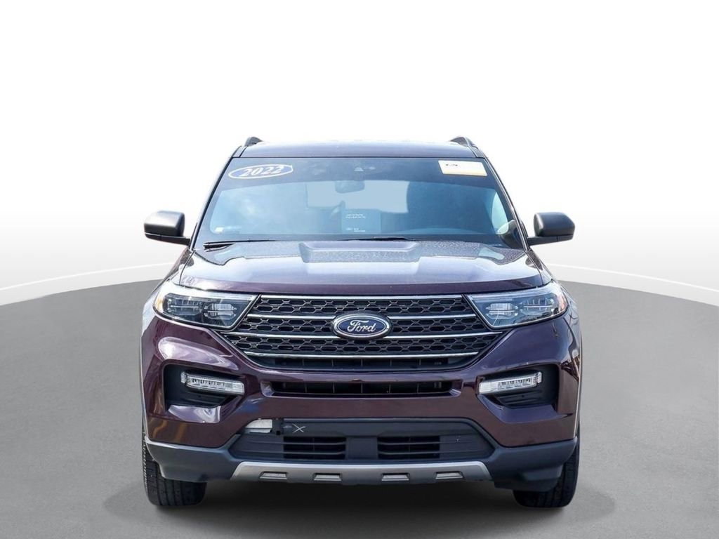 Certified 2022 Ford Explorer XLT w/ Equipment Group 202A image 7