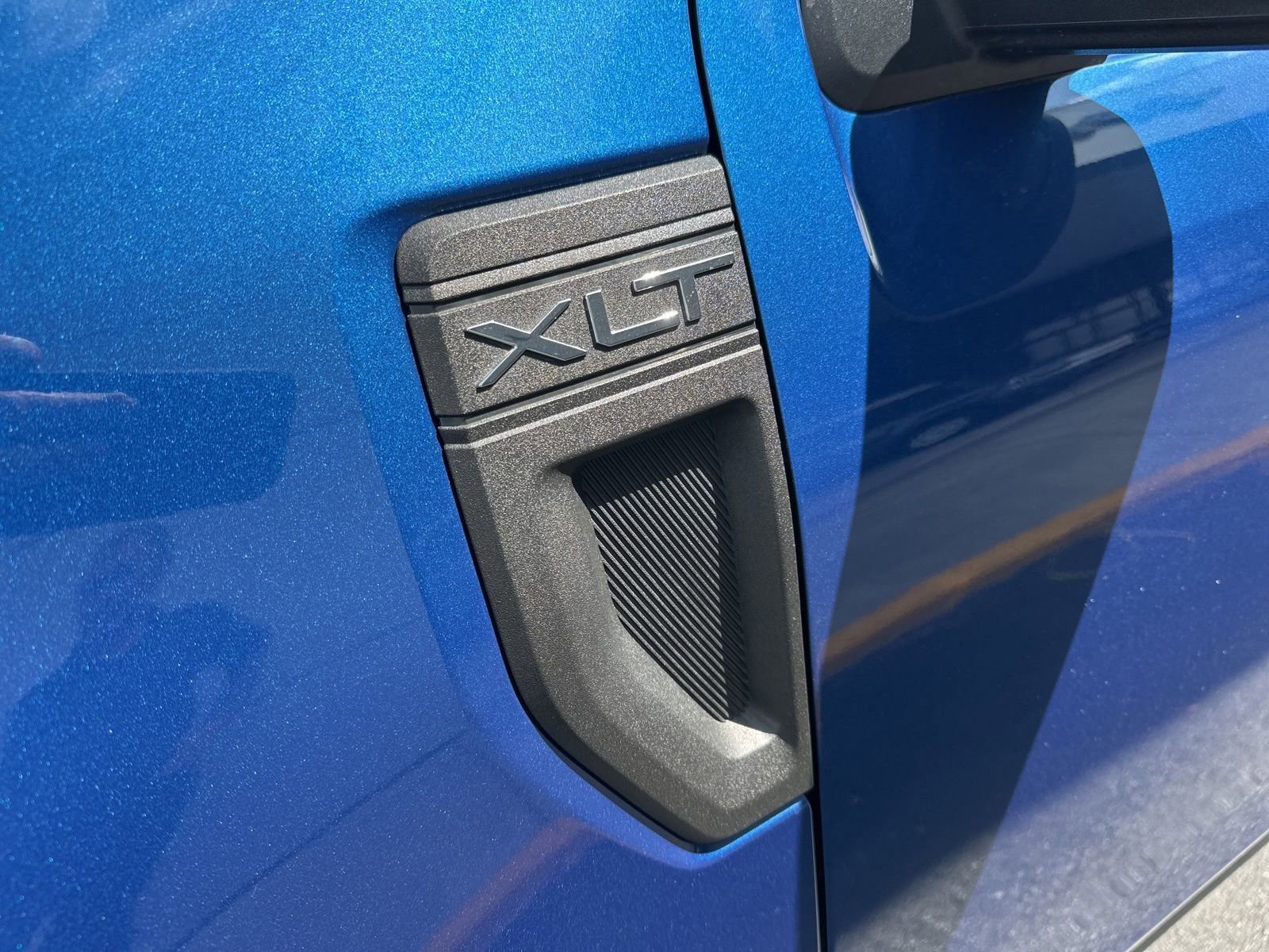 Certified 2024 Ford Maverick XLT FWD image 11