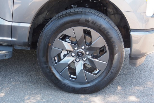 Certified 2025 Ford F150 Lightning Lariat AWD/4WD image 10