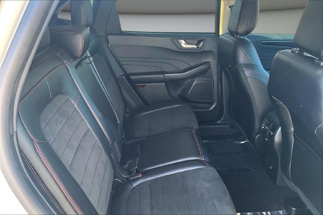 Certified 2022 Ford Escape SEL w/ SEL Stealth AWD Package image 25