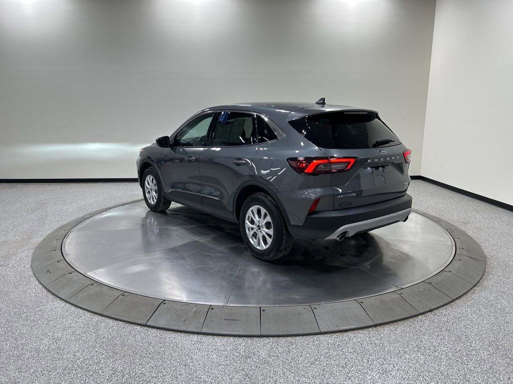 Certified 2023 Ford Escape Active image 3