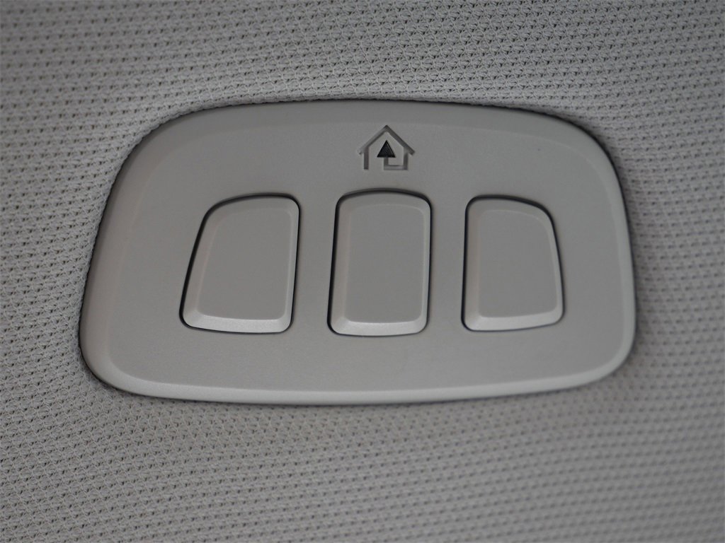 Certified 2025 Ford Explorer Platinum w/ Ultimate Package image 24