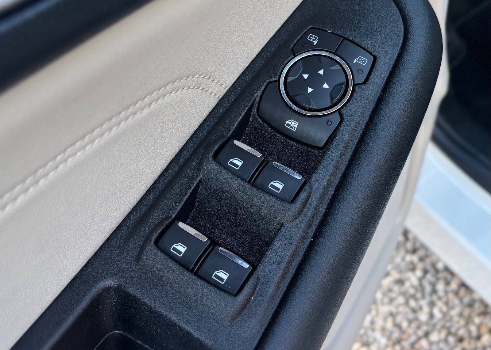 Certified 2022 Ford Edge Titanium w/ Equipment Group 301A image 31