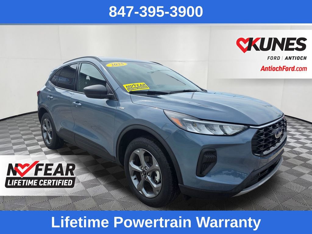 Certified 2025 Ford Escape ST-Line AWD/4WD image 1