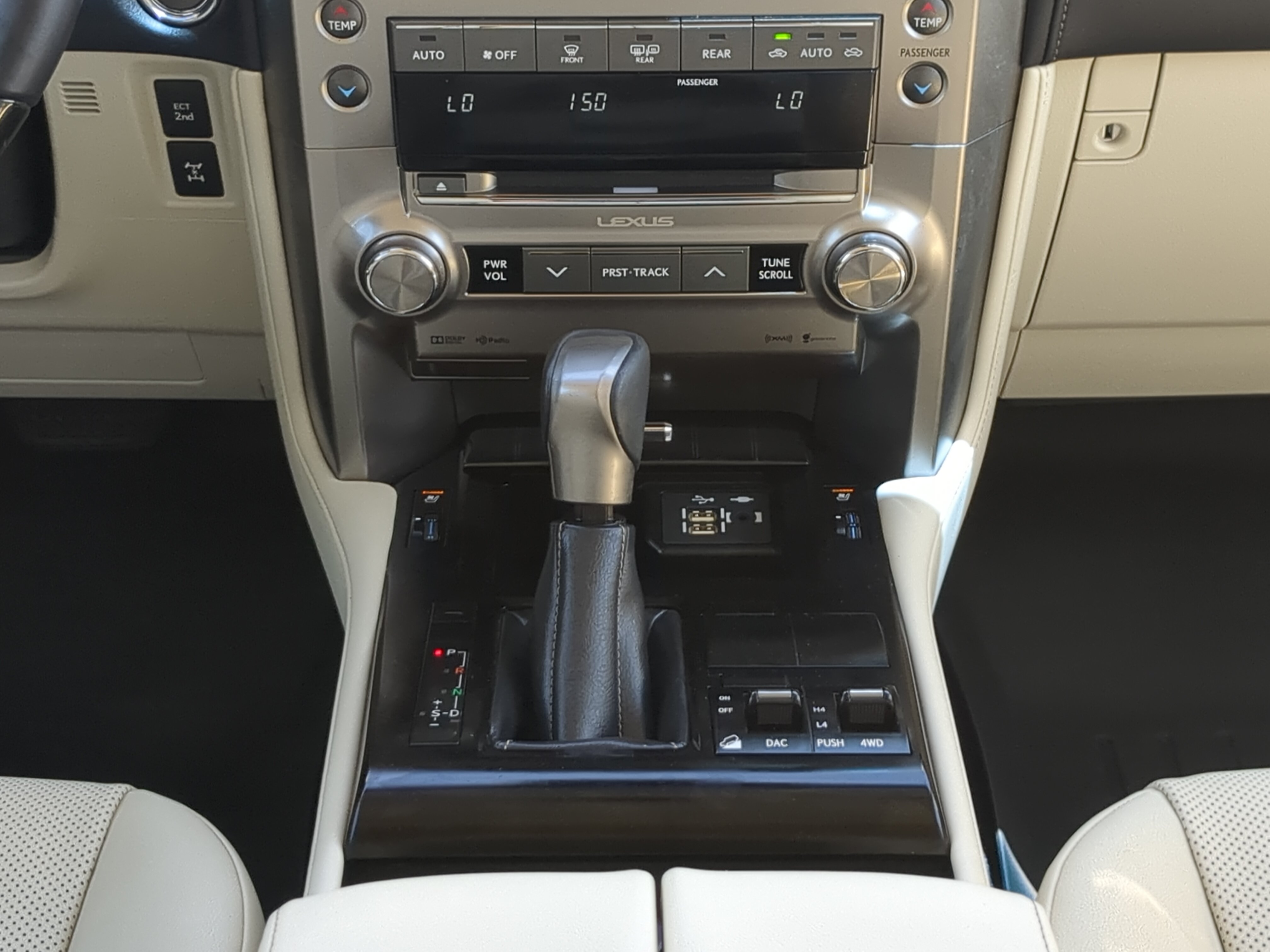 Used 2020 Lexus GX 460 Premium w/ Premium Package AWD/4WD image 17