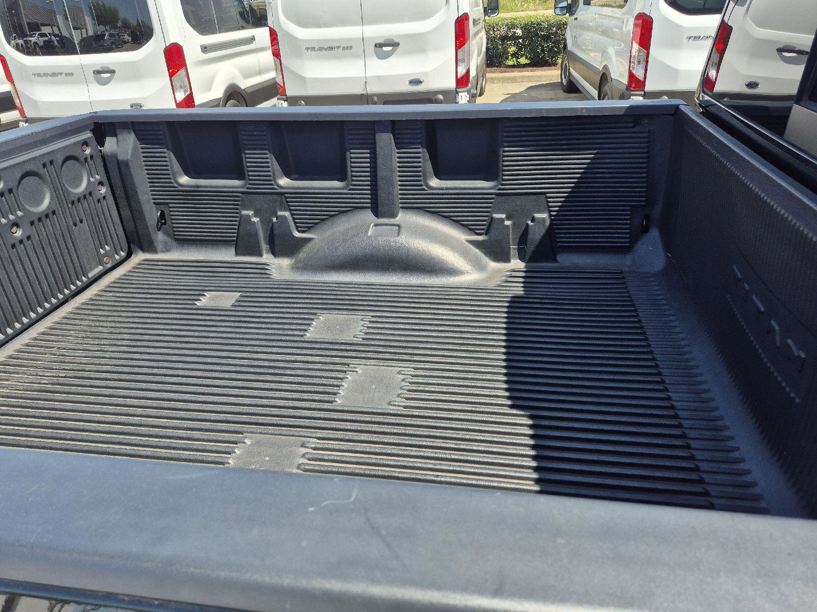 Used 2020 Nissan Titan SV w/ SV Convenience Package image 20