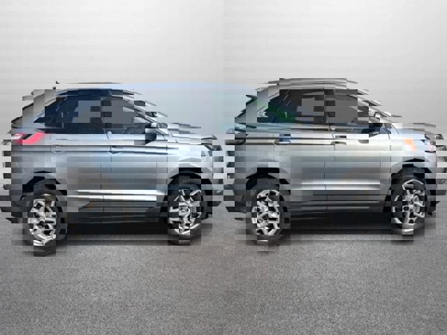 Certified 2024 Ford Edge SEL image 2