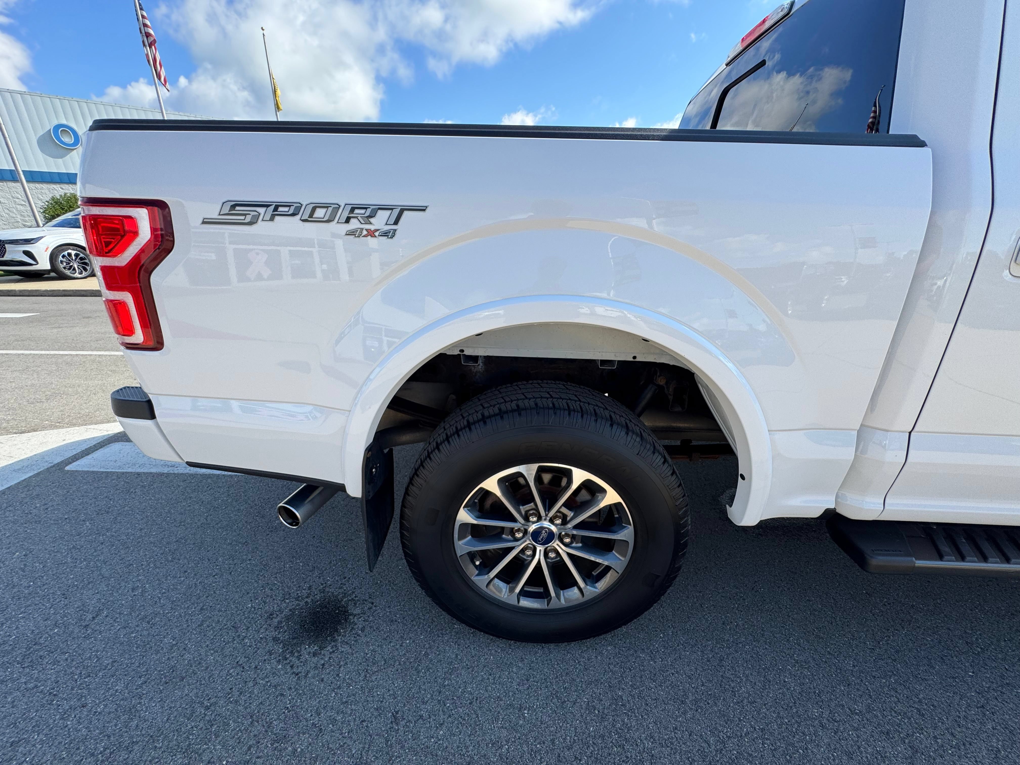 Certified 2018 Ford F150 XLT w/ Equipment Group 302A Luxury AWD/4WD image 25